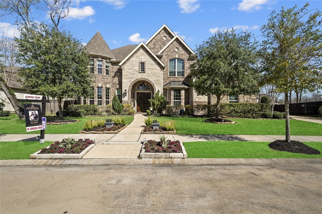 6 Pravia Path Drive, Missouri City, TX 77459